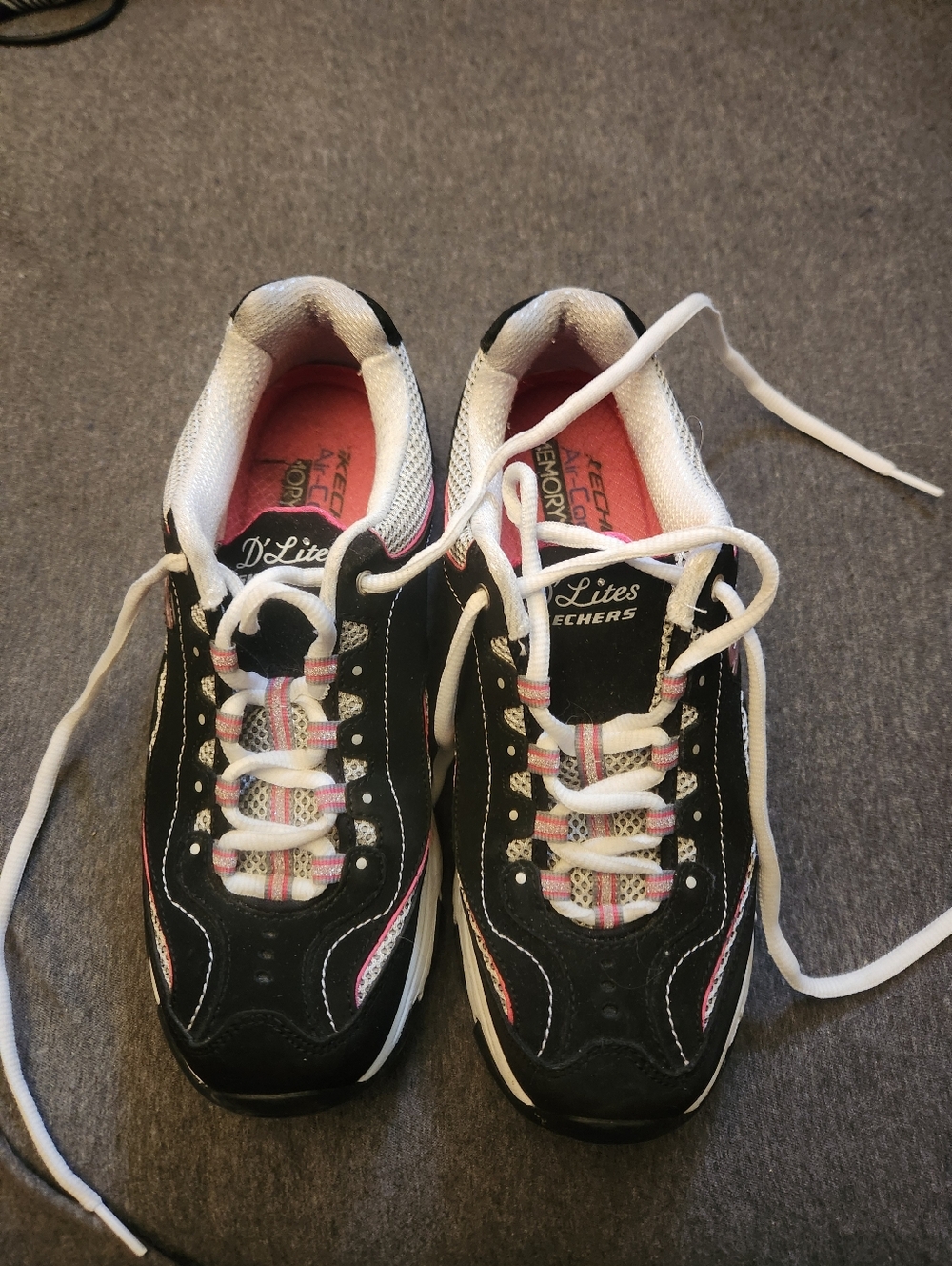 Skechers D'Lites Women's Black & Pink Athletic Sneakers